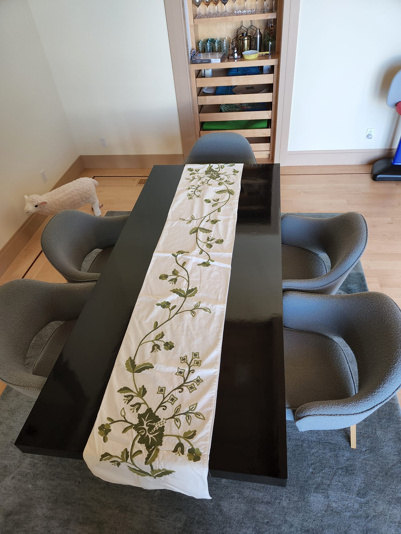 Refinished furniture by Pucci Painting