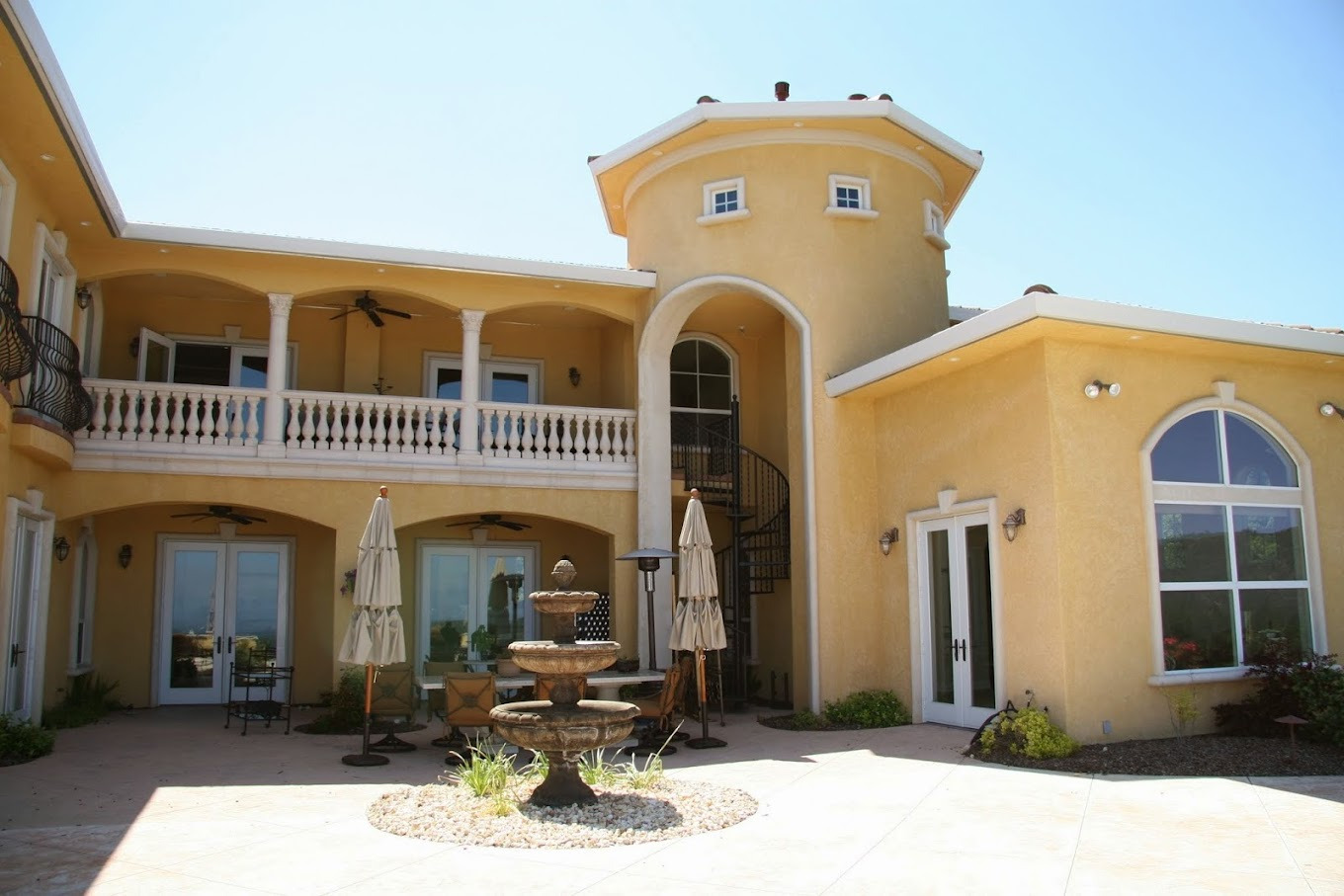 Exterior painting by Pucci Painting